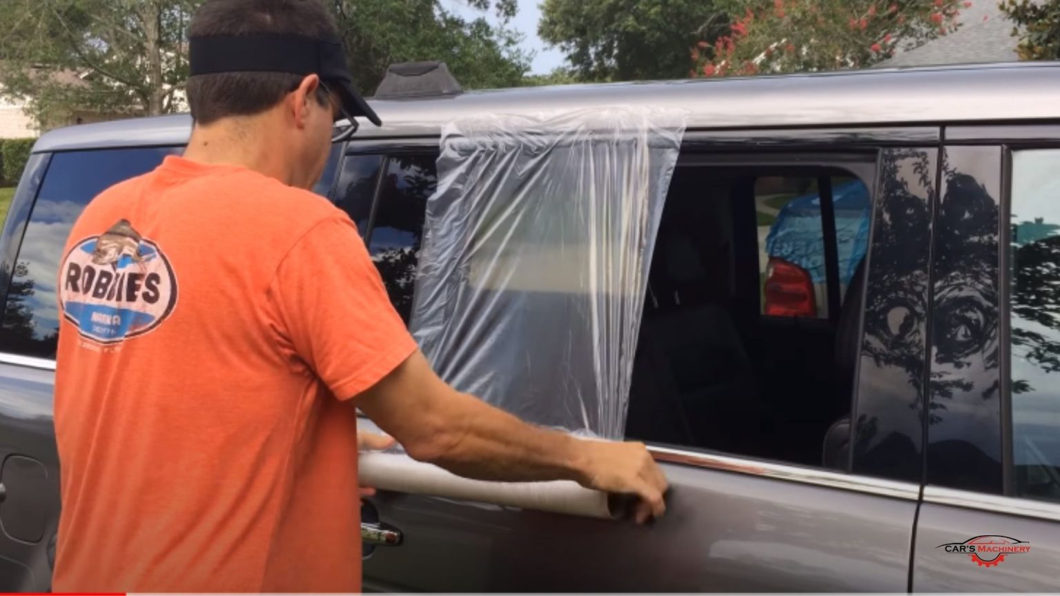 How to cover a broken car window Idea