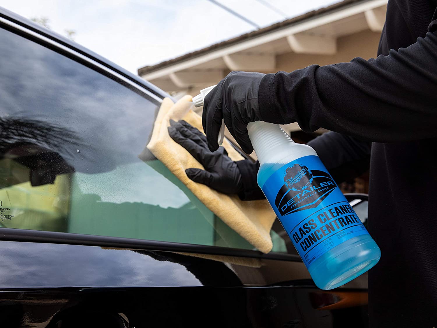 A Comprehensive Guide To Choosing the Right Car Window Cleaner